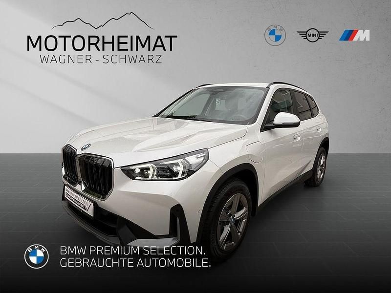Weiß Gebraucht 2024 BMW X1 Sport Line SUV | 36.850 € (Superpreis) - Bild 1/4