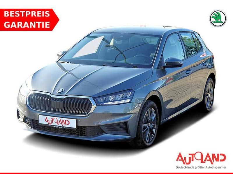 Grau Gebraucht 2022 Skoda Fabia Ambition Kleinwagen | 17.950 € (Etwas zu teuer) - Bild 1/4
