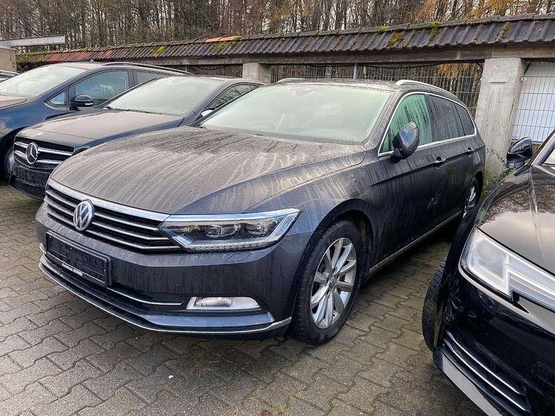 Gebraucht VW Passat Highline 150 PS (110 kW) 2017 Grau Kombi