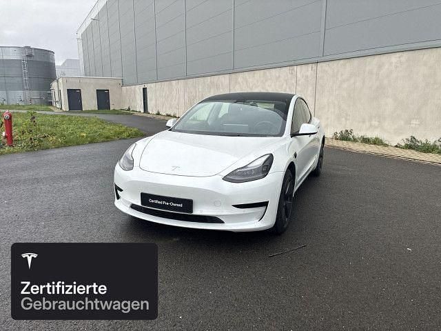 Weiß Gebraucht 2021 Tesla Model 3 RWD Limousine | 25.500 € (Fairer Preis) - Bild 1/4