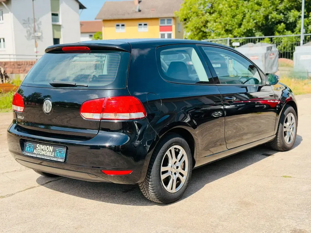 Gebraucht VW Golf VI 80 PS (58 kW) 2009 Schwarz Kleinwagen
