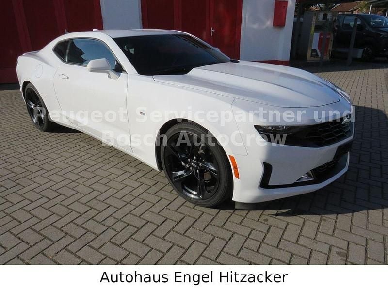 Weiß Gebraucht 2020 Chevrolet Camaro Coupé | 28.900 € (Superpreis) - Bild 1/4