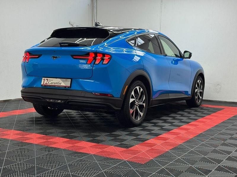 Gebraucht Ford Mustang Mach-E 197 kW (269 PS) 2022 Blau SUV