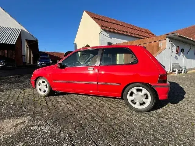 Gebraucht Renault Clio 135 PS (99 kW) 1991 Rot Kleinwagen