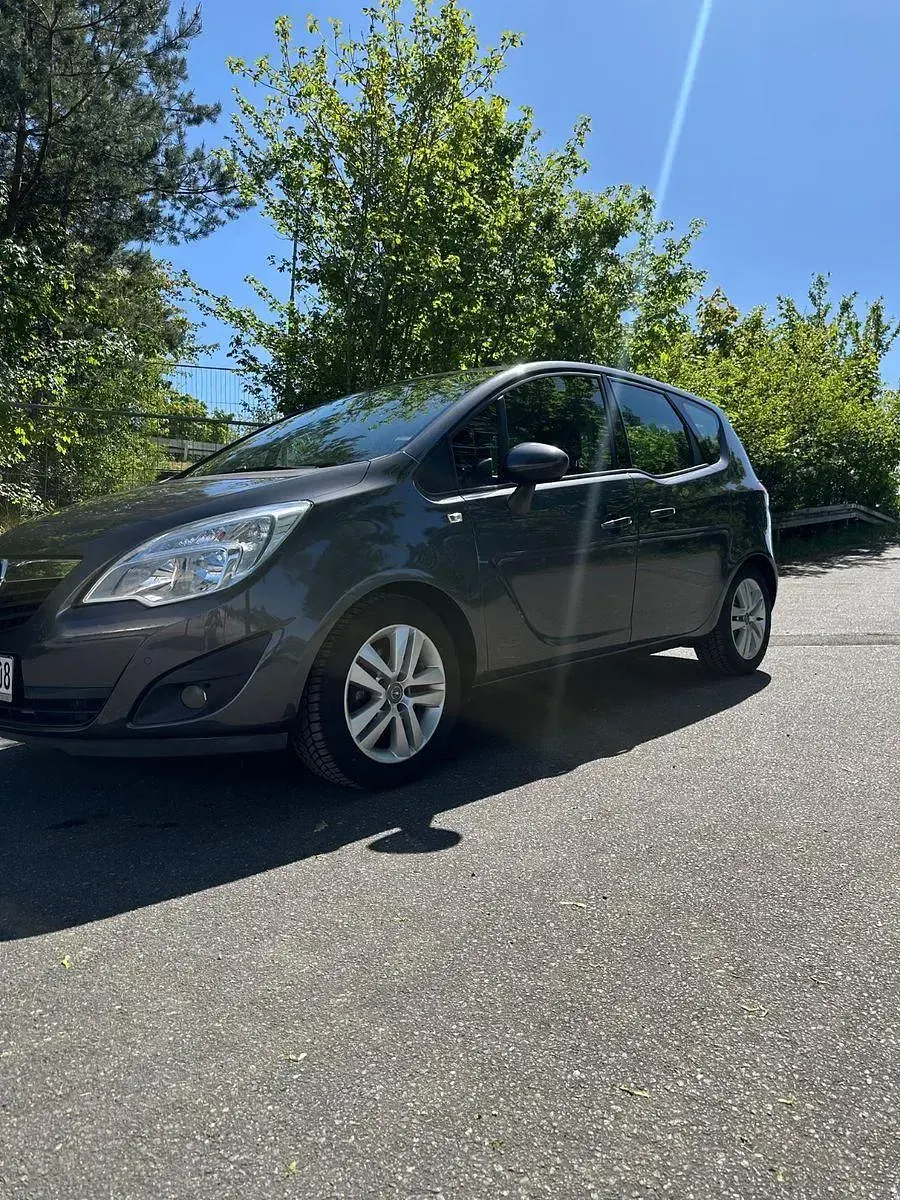 Gebraucht Opel Meriva Selection 101 PS (74 kW) 2011 Grau Van / Kleinbus