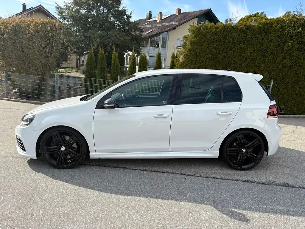 Gebraucht VW Golf VI R 271 PS (199 kW) 2011 Weiß Kleinwagen