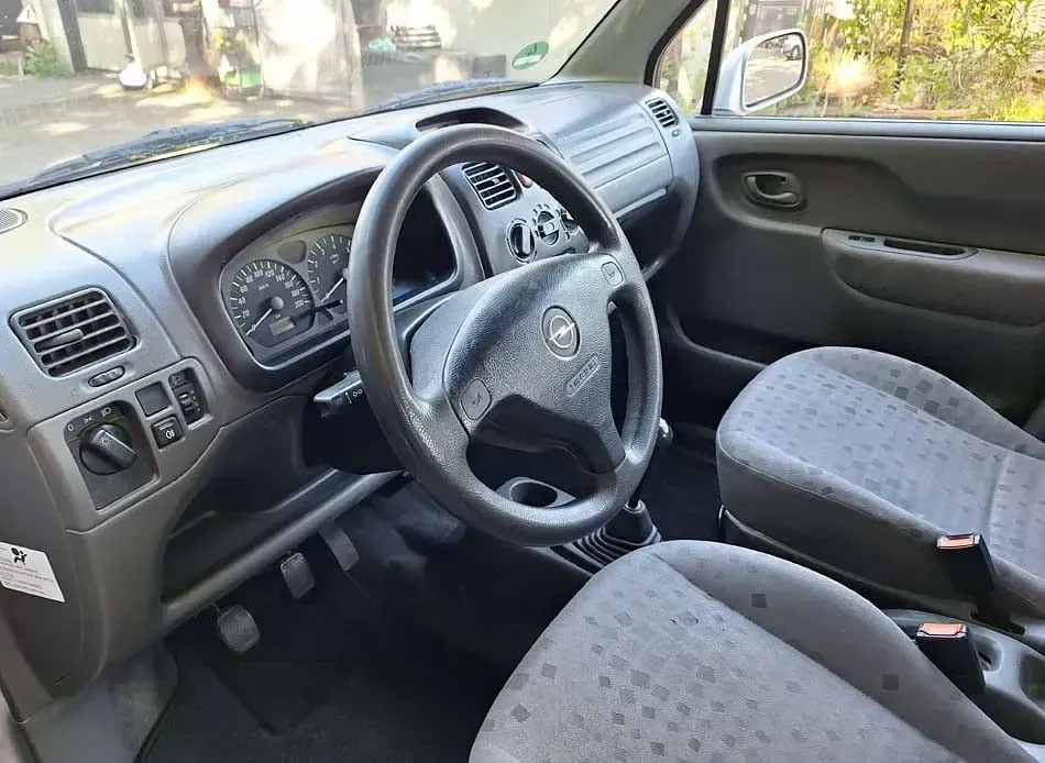 Occasion Opel Agila 58 ch (42 kW) 2000 Argent Monospace