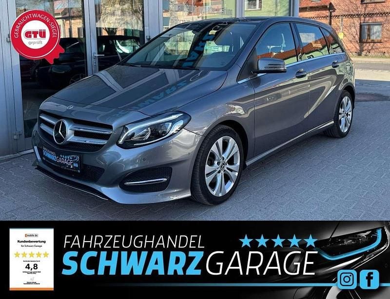 Gebraucht Mercedes B200 Style 156 PS (114 kW) 2018 Grau Van / Kleinbus