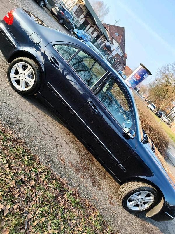Gebraucht Mercedes E350 272 PS (200 kW) 2005 Blau Limousine