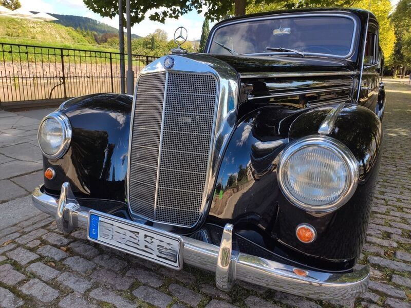 Gebraucht Mercedes 220 80 PS (58 kW) 1953 Schwarz Limousine