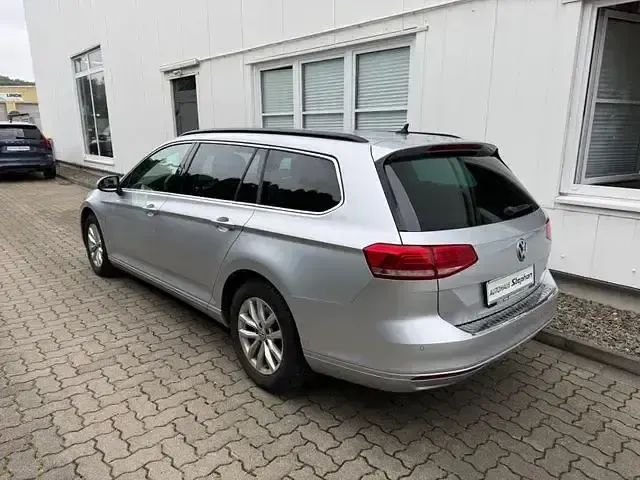 Gebraucht VW Passat Comfortline 150 PS (110 kW) 2019 Silber Kombi