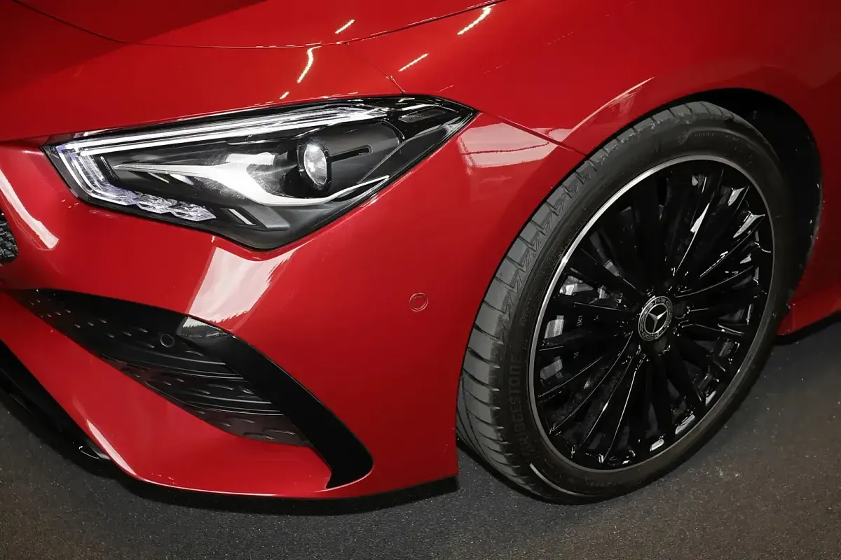 Gebraucht Mercedes CLA200 AMG 150 PS (110 kW) 2025 Manufaktur lack manufaktur ... Kombi