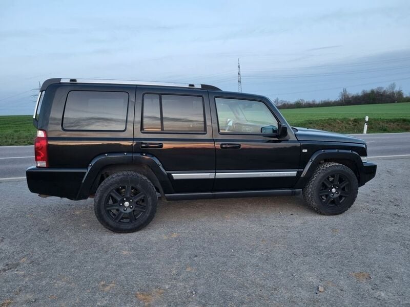 Schwarz Gebraucht 2008 Jeep Commander Overland SUV | 13.799 € (Teuer) - Bild 1/4