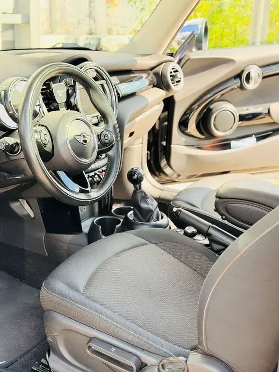 Usata Mini ONE 102 CV (75 kW) 2015 Nero Utilitaria