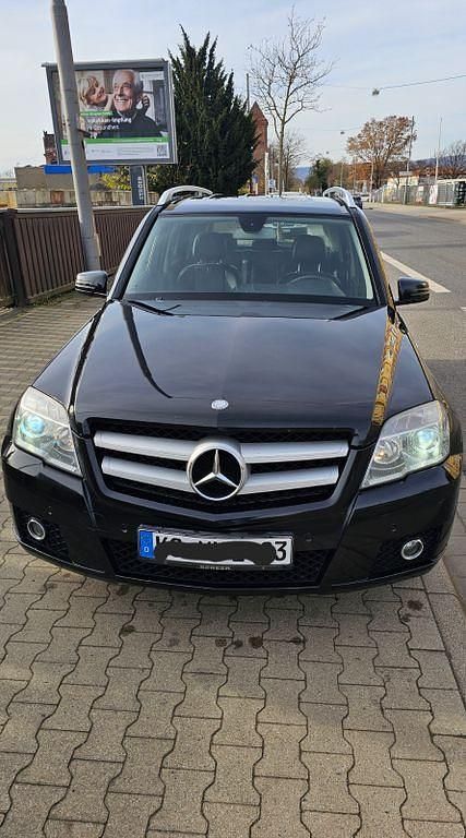 Schwarz Gebraucht 2012 Mercedes GLK250 SUV | 11.000 € - Bild 1/4