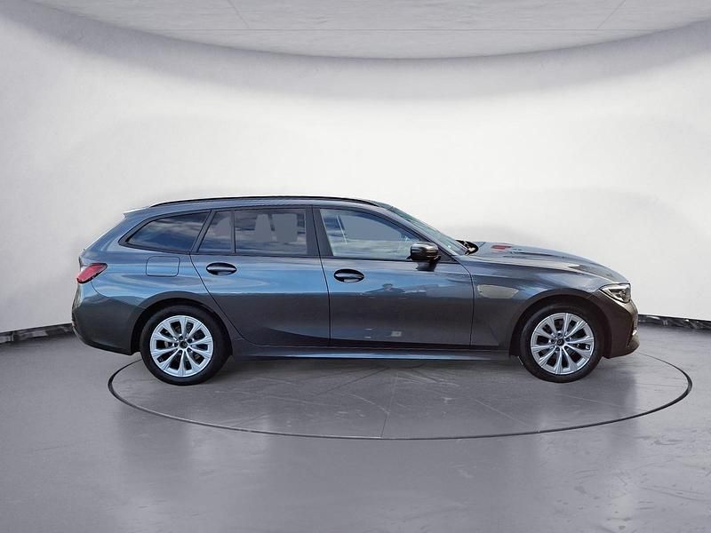 Gebraucht BMW 320 190 PS (139 kW) 2021 Grau Kombi