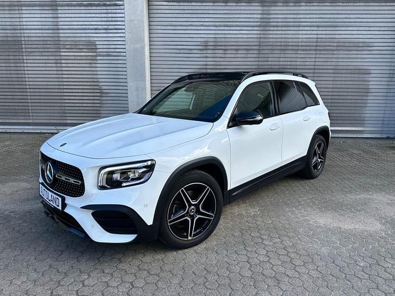 Weiß Gebraucht 2020 Mercedes GLB200 AMG SUV | 35.995 € (Fairer Preis) - Bild 1/4