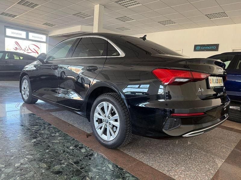 Gebraucht Audi A3 Advanced 116 PS (85 kW) 2022 Schwarz Limousine