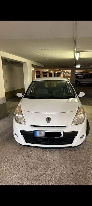 Second-hand Renault Clio IV Expression 75 CP (55 kW) 2012 Alb Hatchback