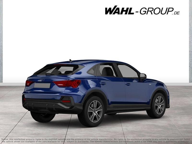 Gebraucht Audi Q3 Sportback Basis 150 PS (110 kW) 2024 Blau SUV