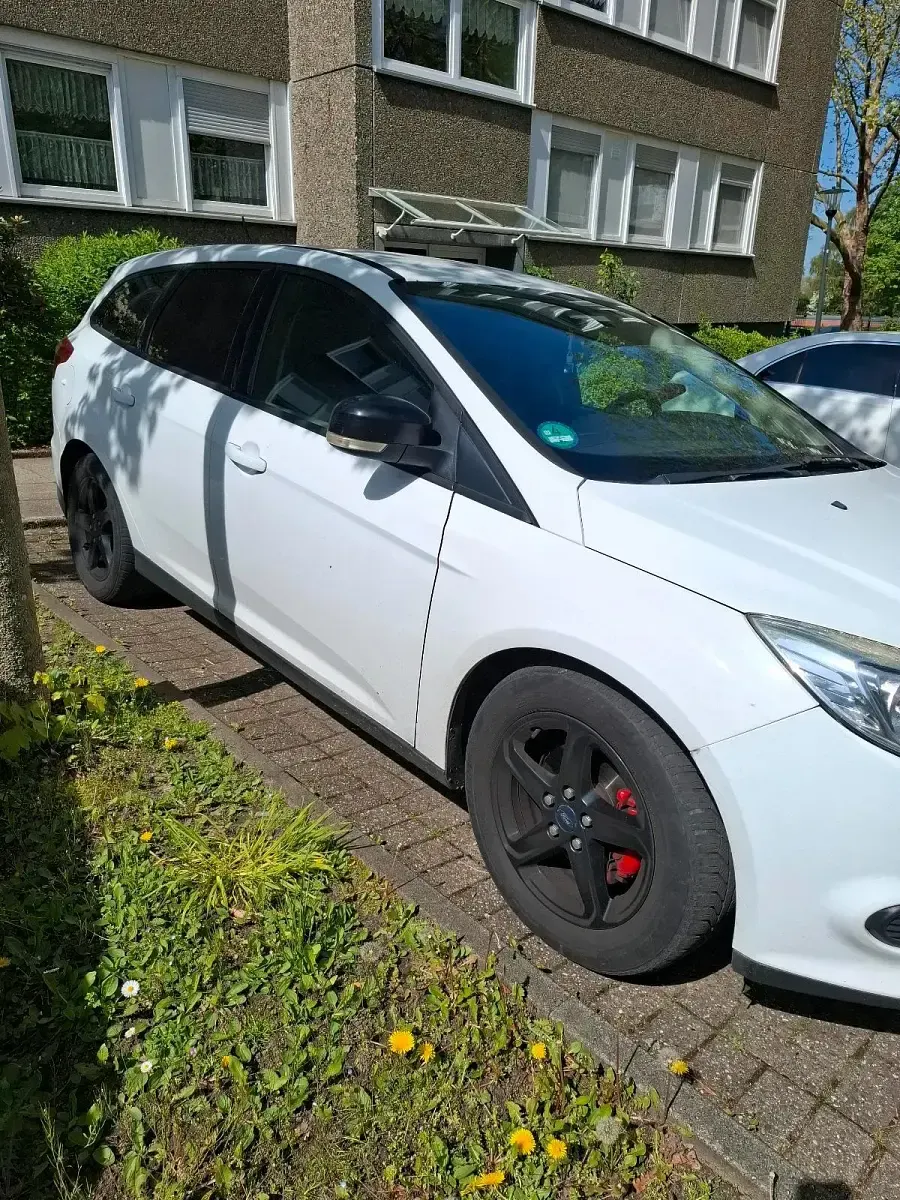 Second-hand Ford Focus 95 CP (69 kW) 2011 Alb Break