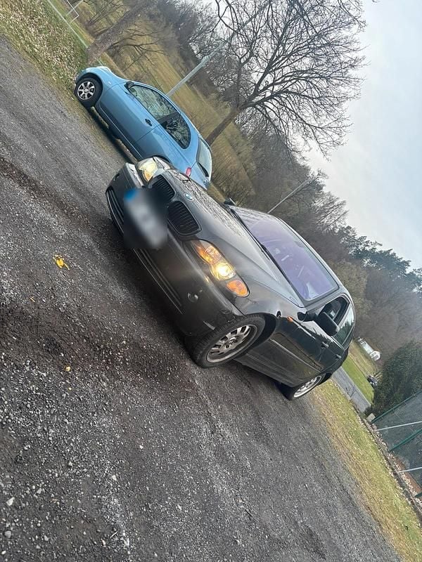 Gebraucht BMW 318 143 PS (105 kW) 2002 Schwarz Limousine