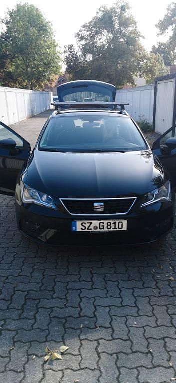 Schwarz Gebraucht 2020 Seat Leon ST FR Kombi | 13.300 € (Guter Preis) - Bild 1/4