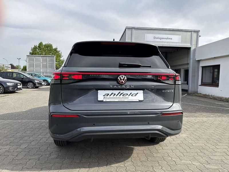 Neu VW Tayron 150 PS (110 kW) 2025 Delfingrau SUV