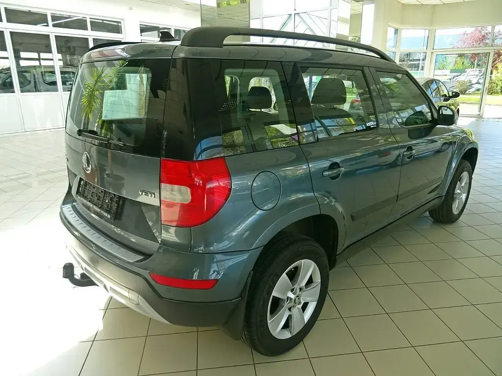 Gebraucht Skoda Yeti Ambition 122 PS (89 kW) 2014 Grau SUV