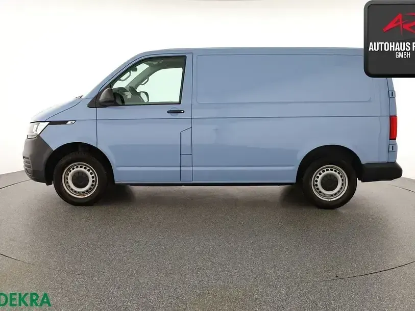 Second-hand VW Transporter 150 CP (110 kW) 2020 Albastru Van