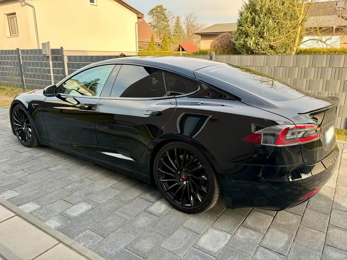 Usado Tesla Model S 386 kW (525 CV) 2017 Negro Utilitario