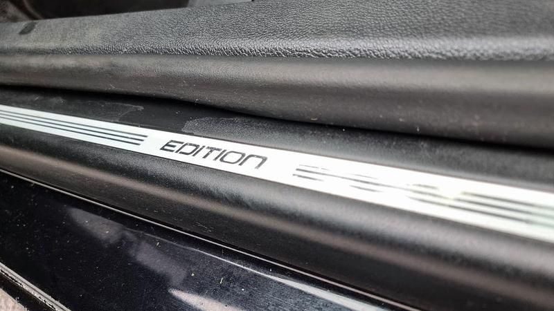 Gebraucht VW Scirocco Edition 122 PS (89 kW) 2011 Schwarz Coupé