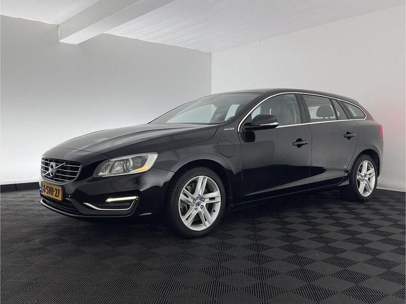 Gebraucht Volvo V60 Summum 215 PS (158 kW) 2013 Schwarz Kombi