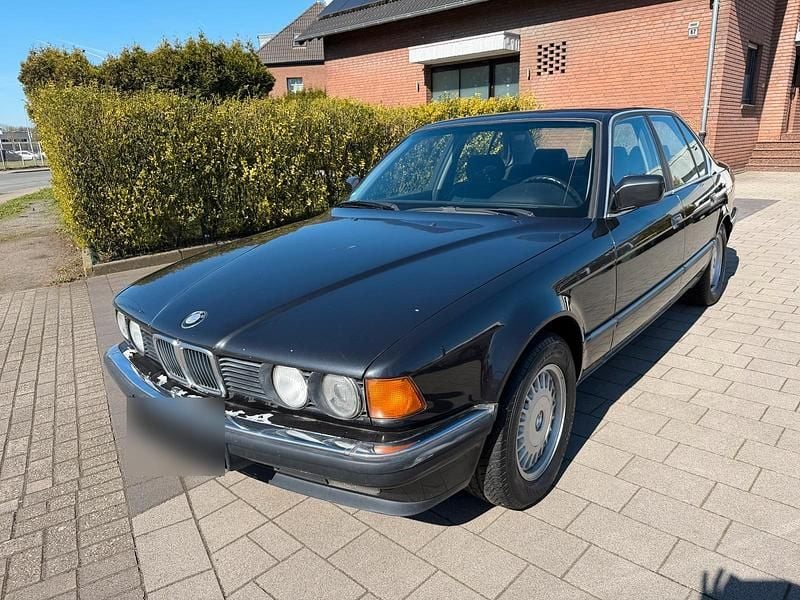 Gebraucht BMW 735 211 PS (155 kW) 1991 Schwarz Limousine