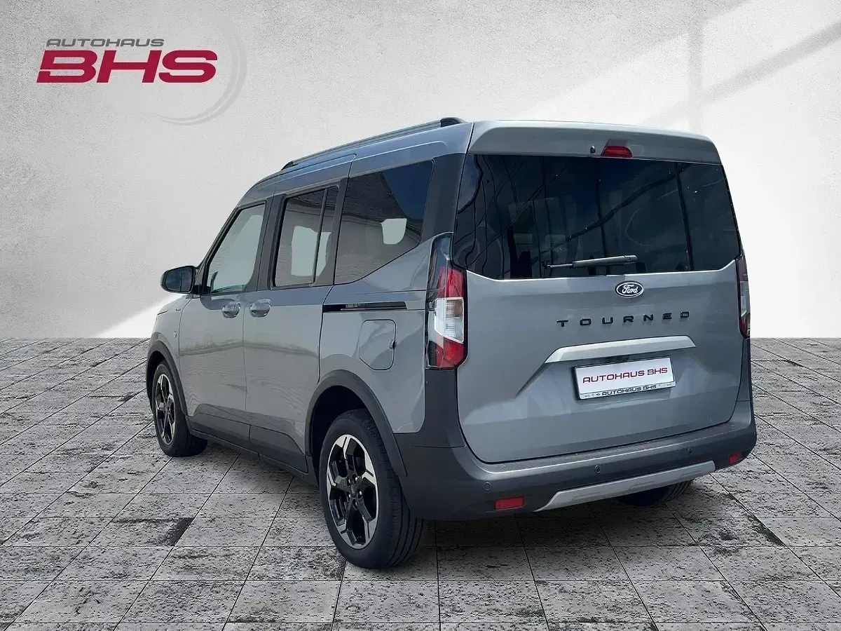 Gebraucht Ford Tourneo Courier Active 125 PS (91 kW) 2024 Solarsilver (silber) Van / Kleinbus