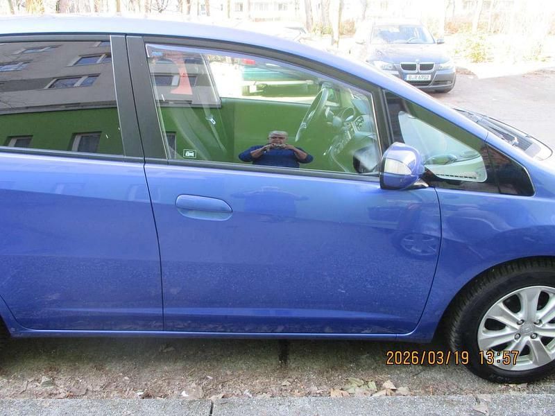 Gebraucht Honda Jazz 99 PS (72 kW) 2011 Blau Kleinwagen