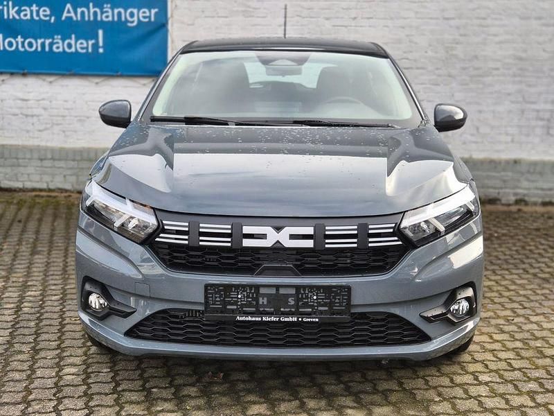 Neu Dacia Sandero Expression 91 PS (66 kW) 2026 Grau Limousine