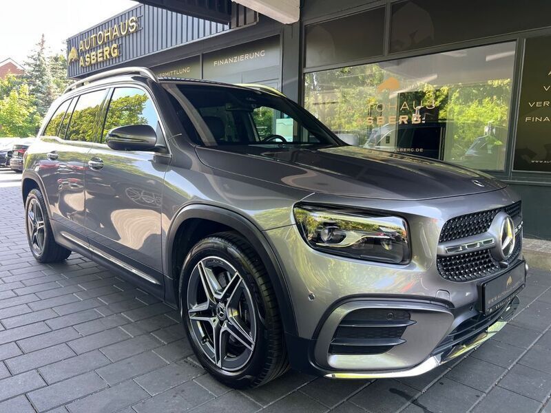 Grau Gebraucht 2024 Mercedes GLB220 AMG SUV | 46.590 € (Fairer Preis) - Bild 1/4