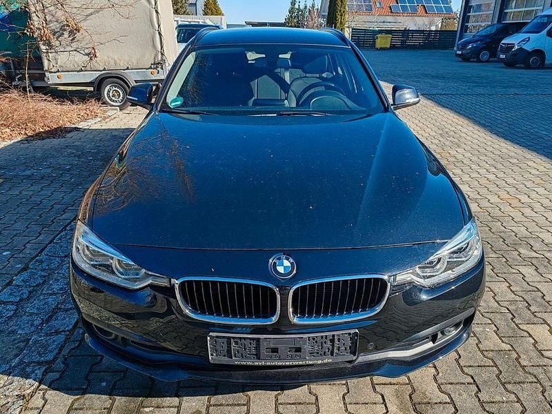 Gebraucht BMW 320 190 PS (139 kW) 2018 Schwarz Kombi