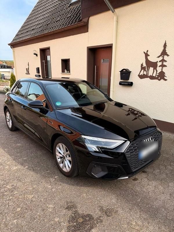 Second-hand Audi A3 150 CP (110 kW) 2022 Negru Berlinǎ