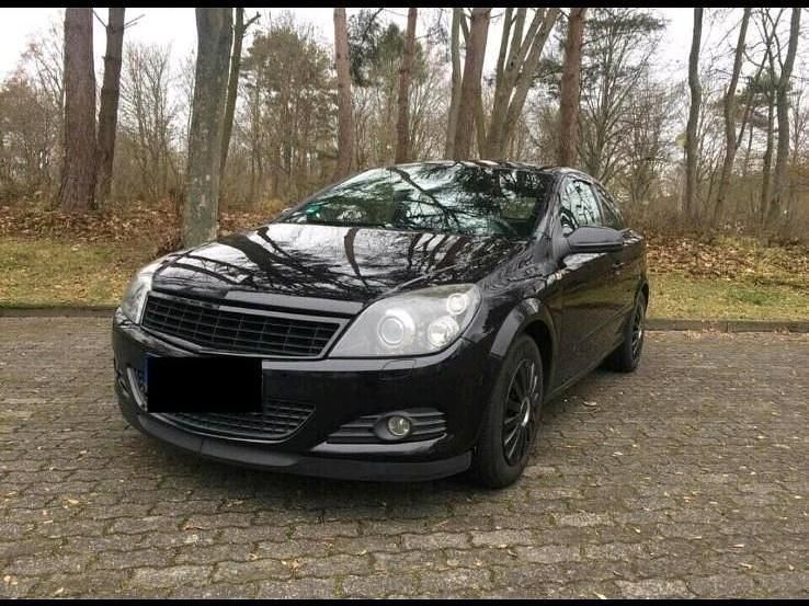 Gebraucht Opel Astra GTC 105 PS (77 kW) 2007 Schwarz Coupé