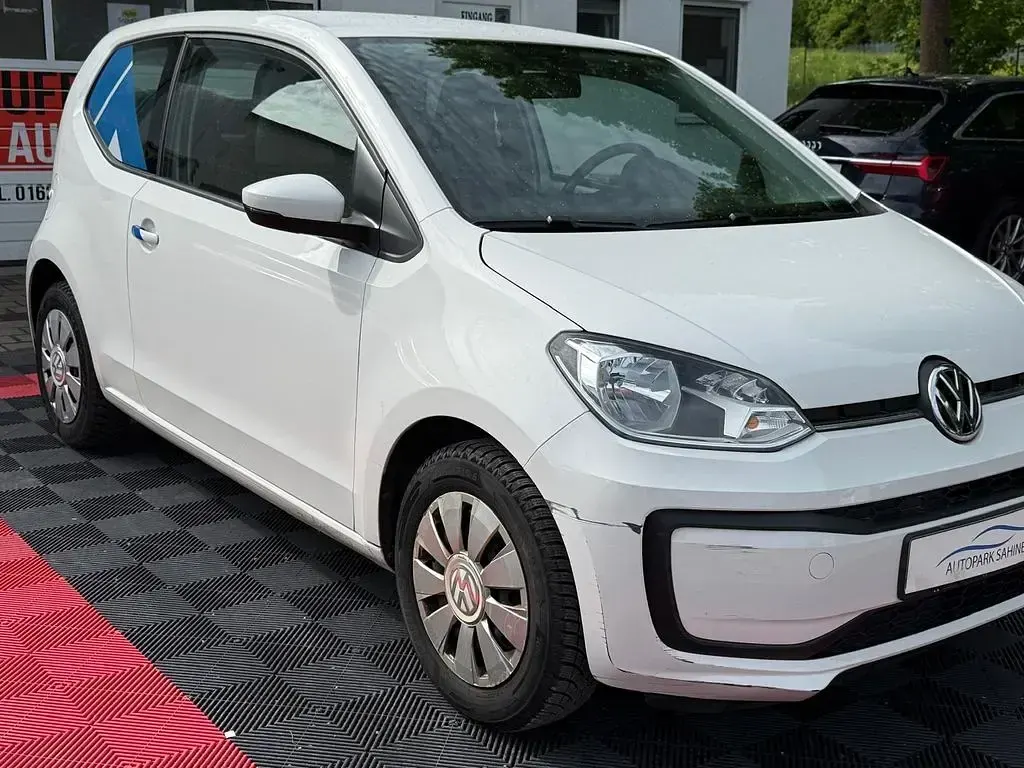 Usado VW up! move up! 60 CV (44 kW) 2018 Blanco Utilitario