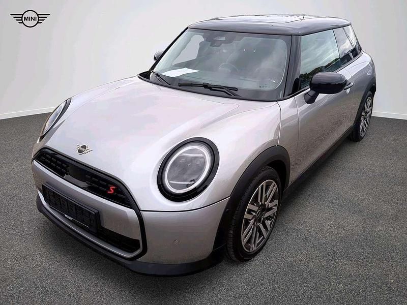 Gebraucht Mini Cooper S Classic 204 PS (150 kW) 2024 Grau Kleinwagen