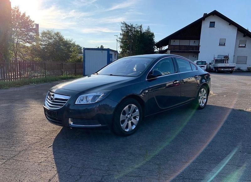 Blau Gebraucht 2009 Opel Insignia Cosmo Limousine | 4.900 € (Superpreis) - Bild 1/4