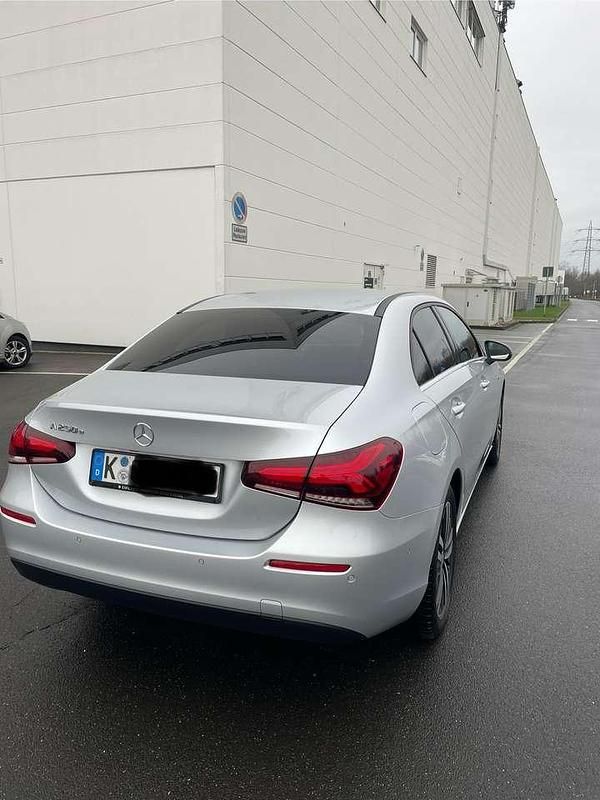 Gebraucht Mercedes A250 Progressive 160 PS (117 kW) 2020 Grau Limousine