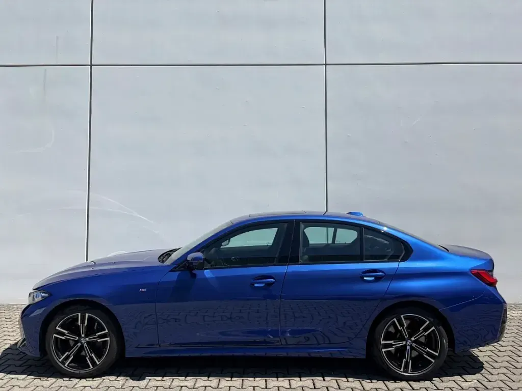 Gebraucht BMW 330 M Sport 286 PS (210 kW) 2025 Blau Limousine
