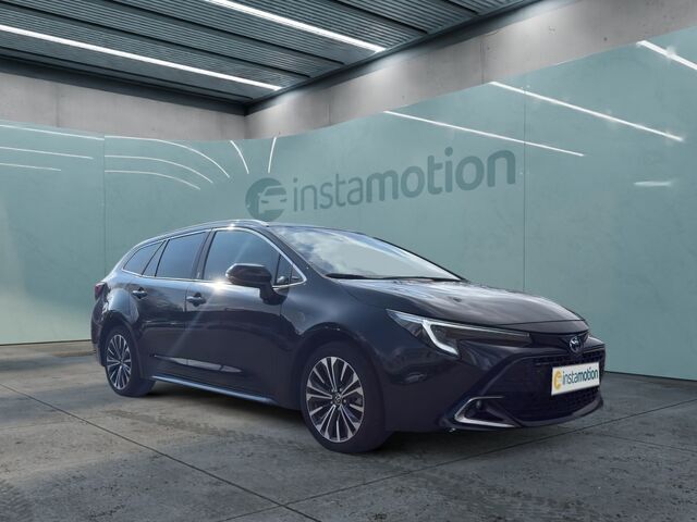 Gebraucht Toyota Corolla Team 140 PS (102 kW) 2024 Schwarz Kombi