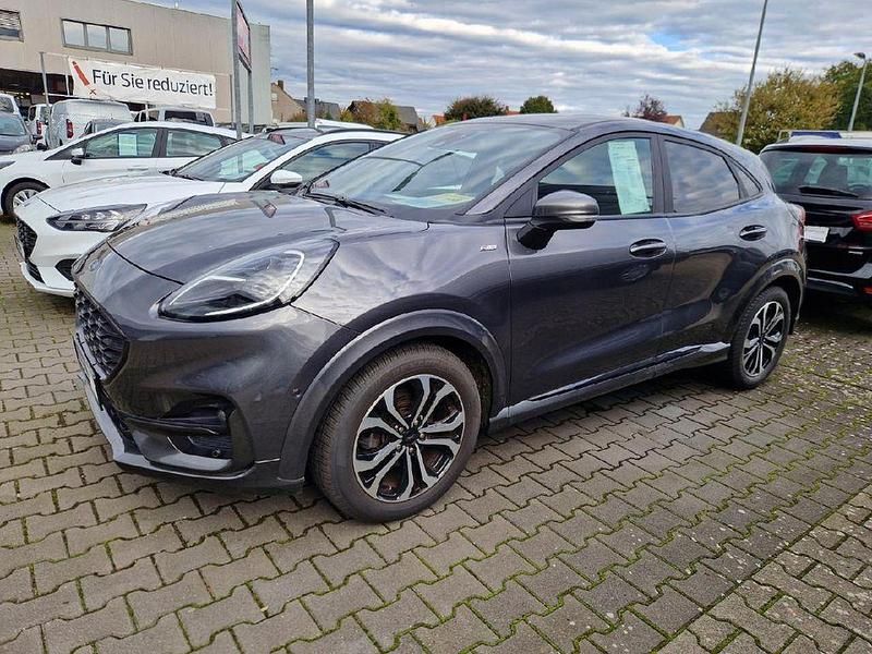 Magneticgrau (metallic) Gebraucht 2021 Ford Puma ST-Line X SUV | 16.985 € (Fairer Preis) - Bild 1/4