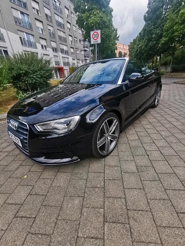 Schwarz Gebraucht 2014 Audi A3 Cabriolet Attraction Cabrio | 11.700 € (Guter Preis) - Bild 1/4