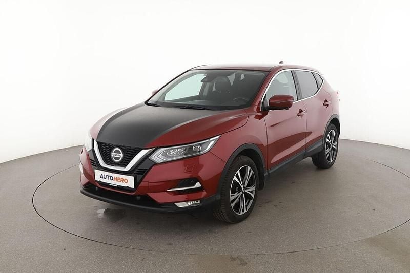 Rot Gebraucht 2018 Nissan Qashqai N-Connecta SUV | 12.900 € (Fairer Preis) - Bild 1/3